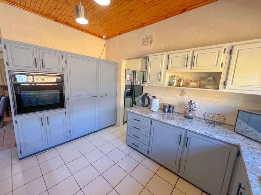 4 Bedroom Property for Sale in Vaalpark Free State